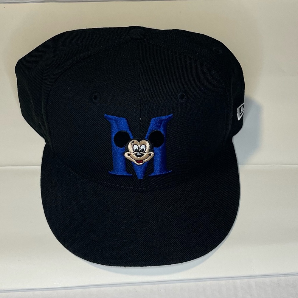 New Era Mickey Mouse Fitted Hat 7 3/4